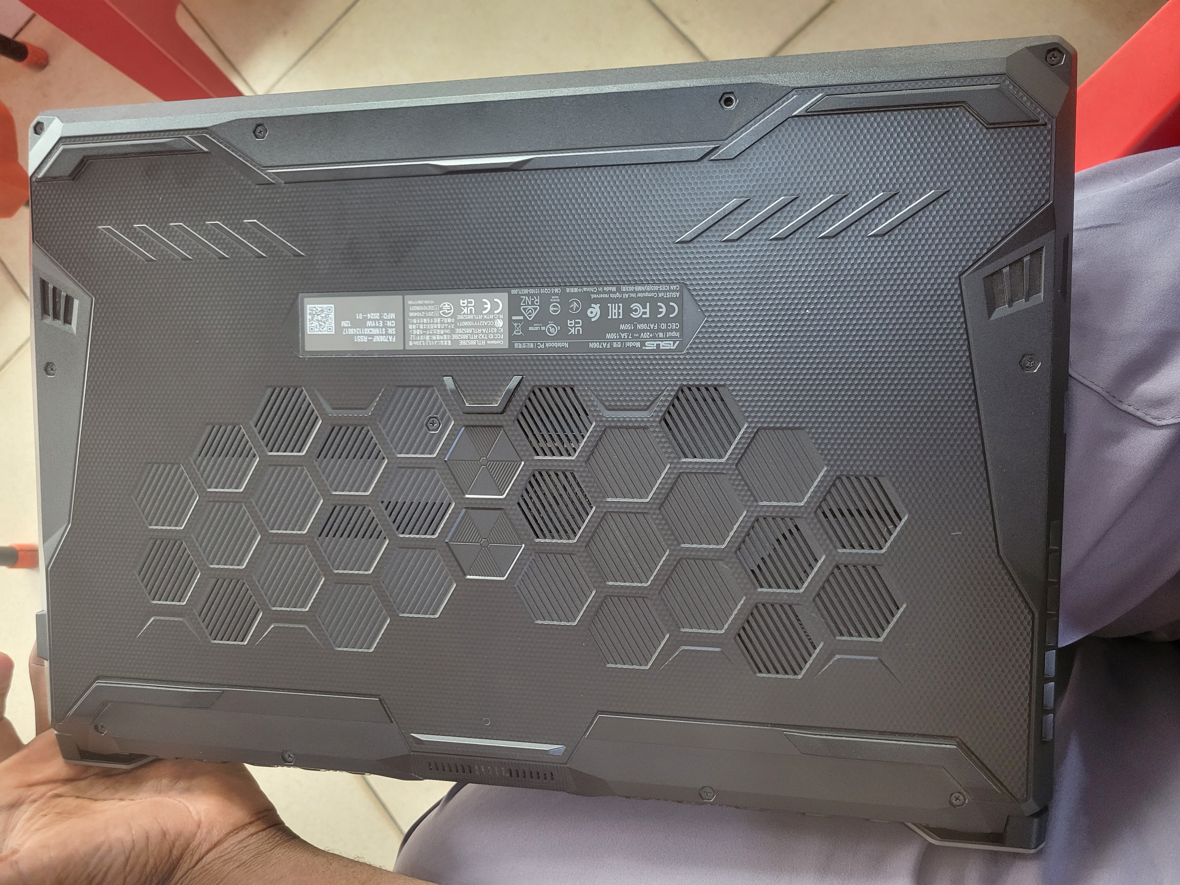 ASUS TUF Gaming A17 FA706NF - Ryzen 5, RTX 2050, 16GB RAM, 512GB SSD