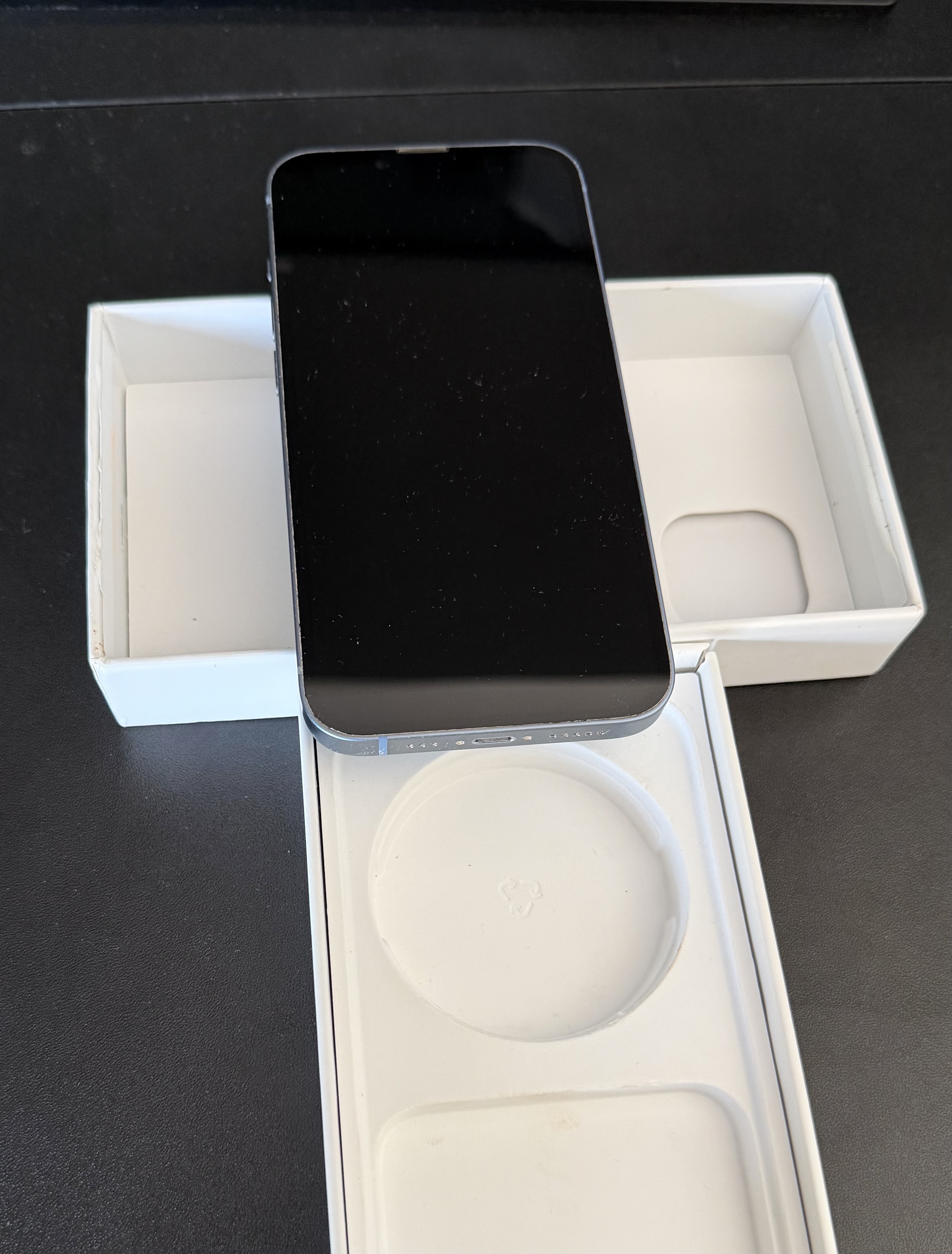 Apple iPhone 14 128GB Unlocked- Blue