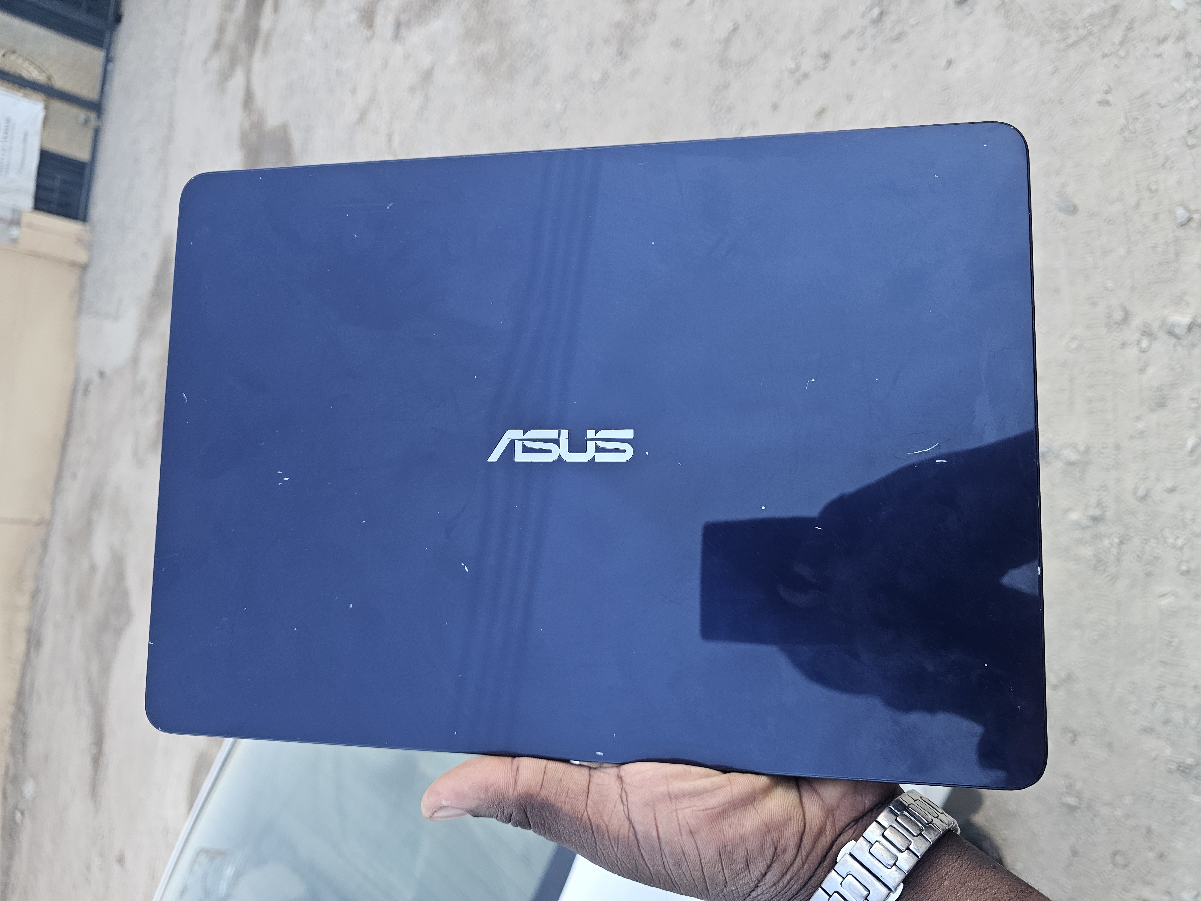 Intel core i3 Asus 14t