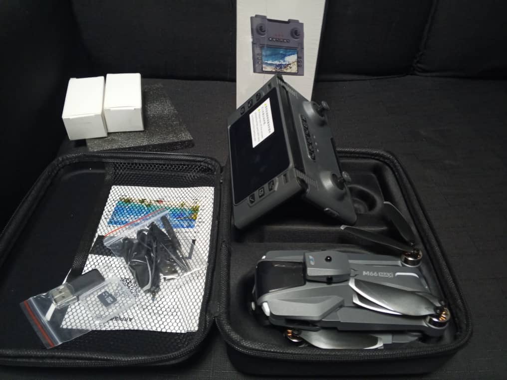 M66 MAX Drone with Screen Omnidirectional Obstacle Avoidance