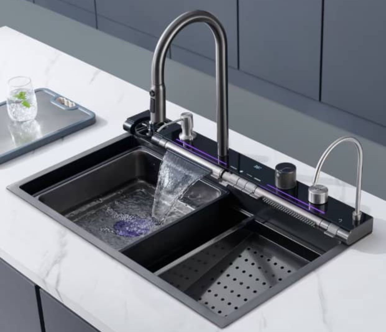 Smart kitchen sink