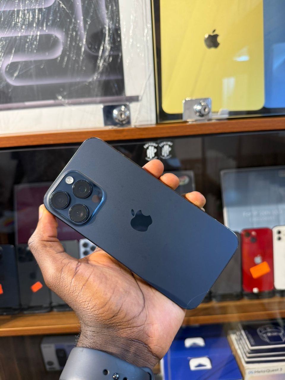 iPhone 15 pro max (256GB)