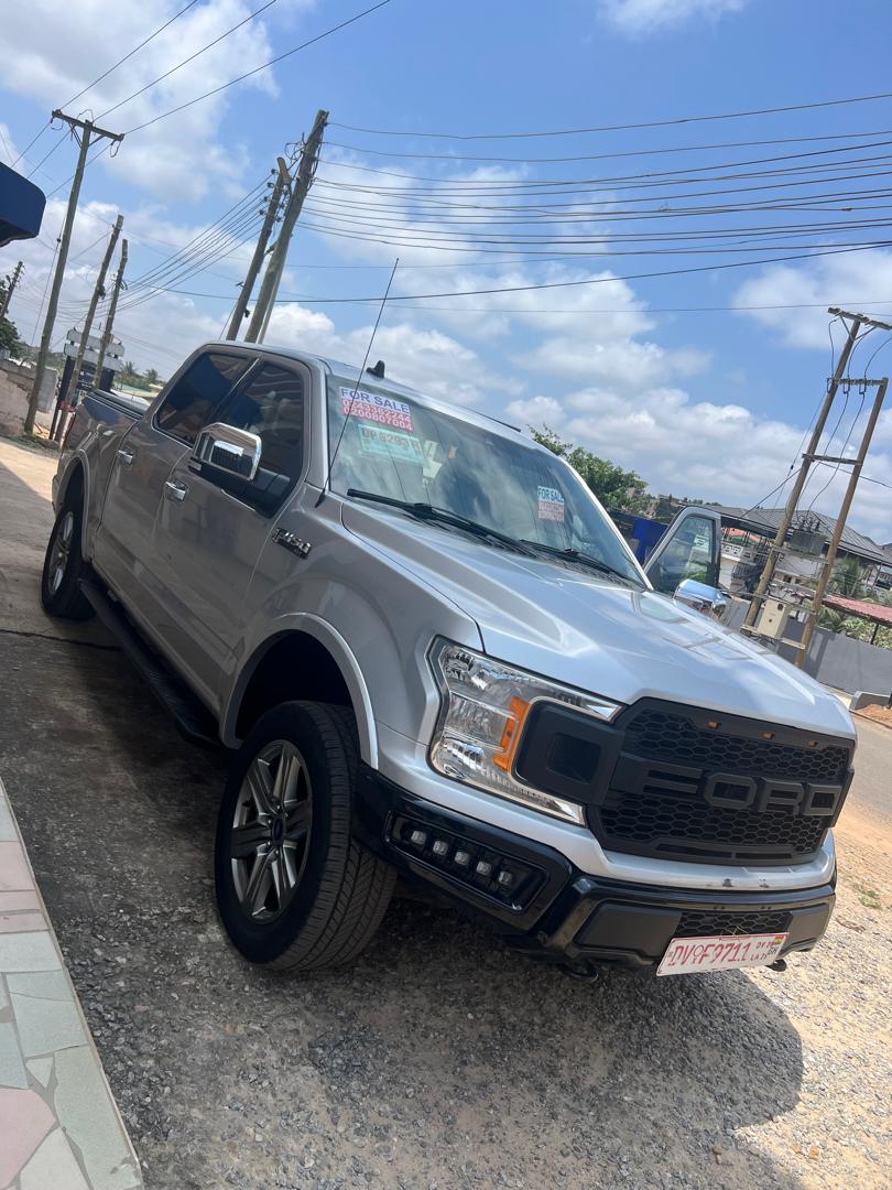 For sale Ford F150 2019 please if you need 🙏 you can call 📞 or WhatsApp me on this number 0592048964 thank you