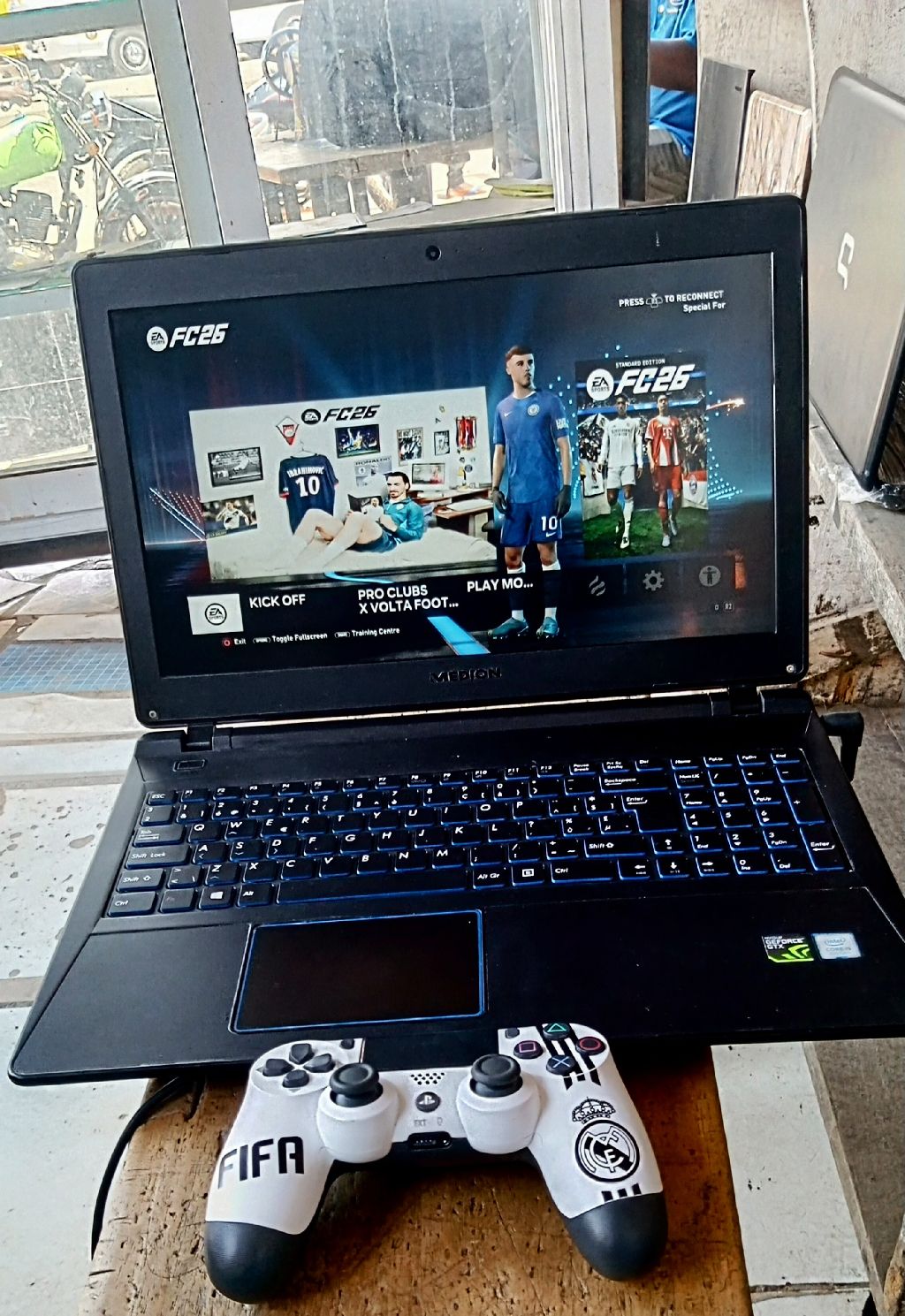GAMING LAPTOP