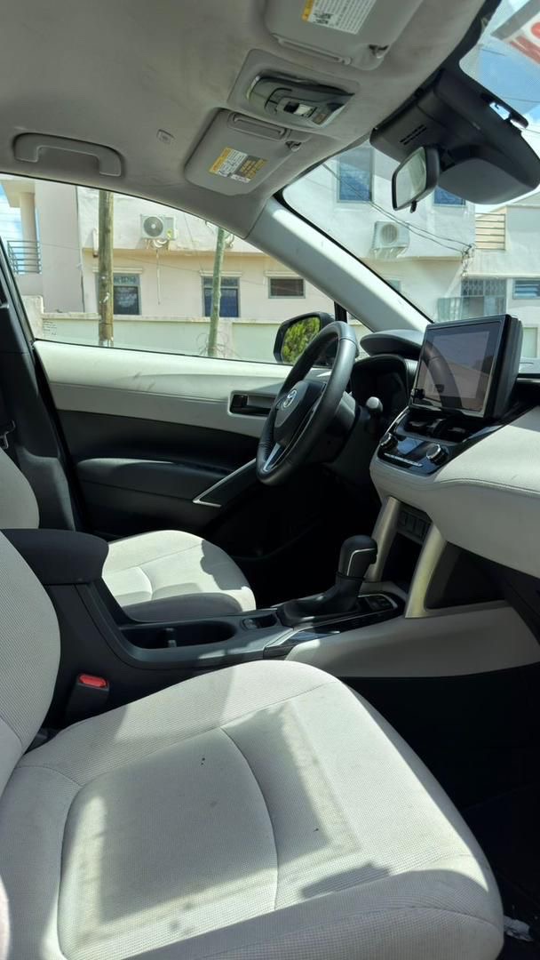 Toyota Corolla Cross LE