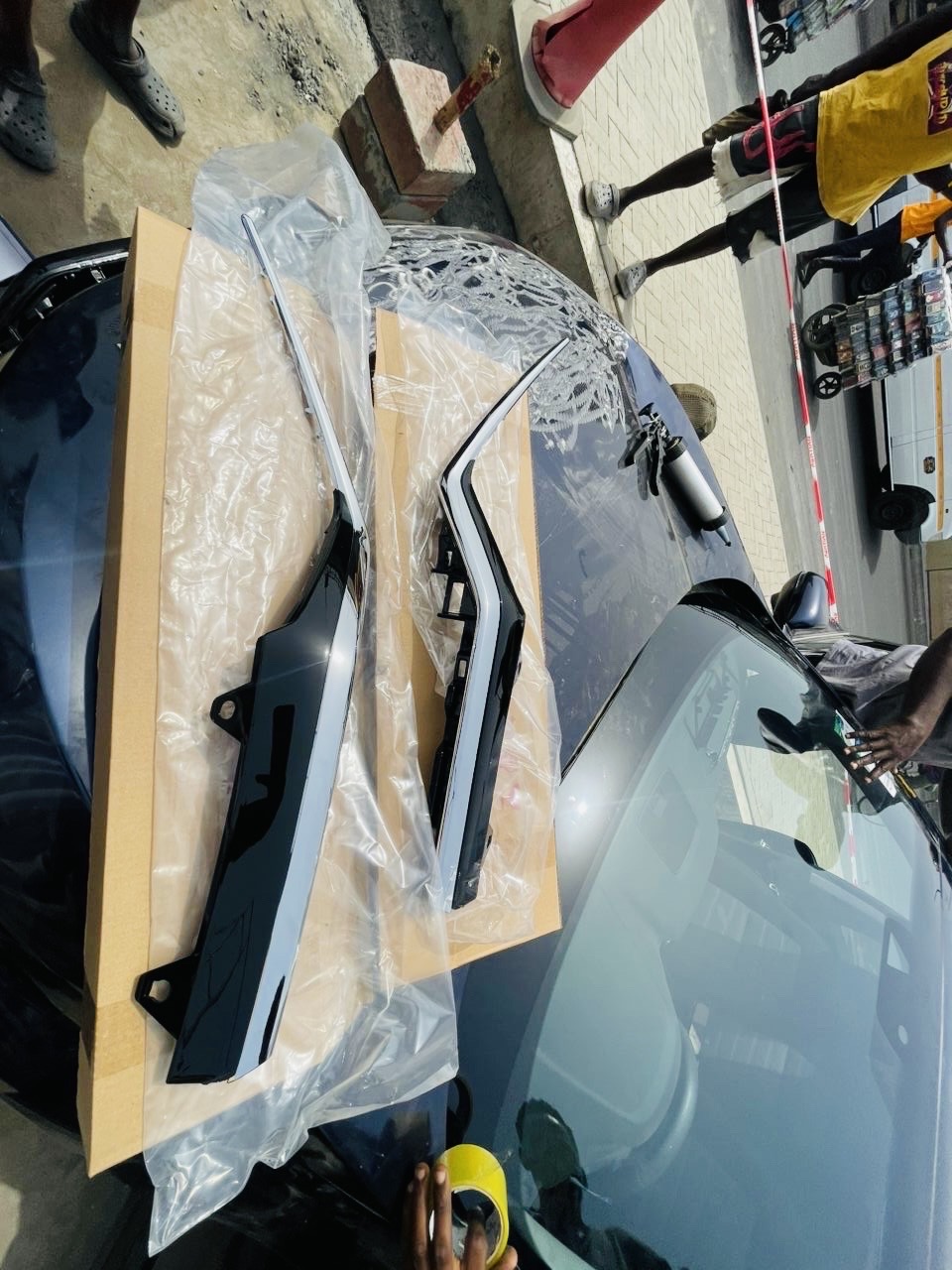 Honda CR-V 2020–2021 Headlight Chrome Trim – Genuine Exterior Accessory