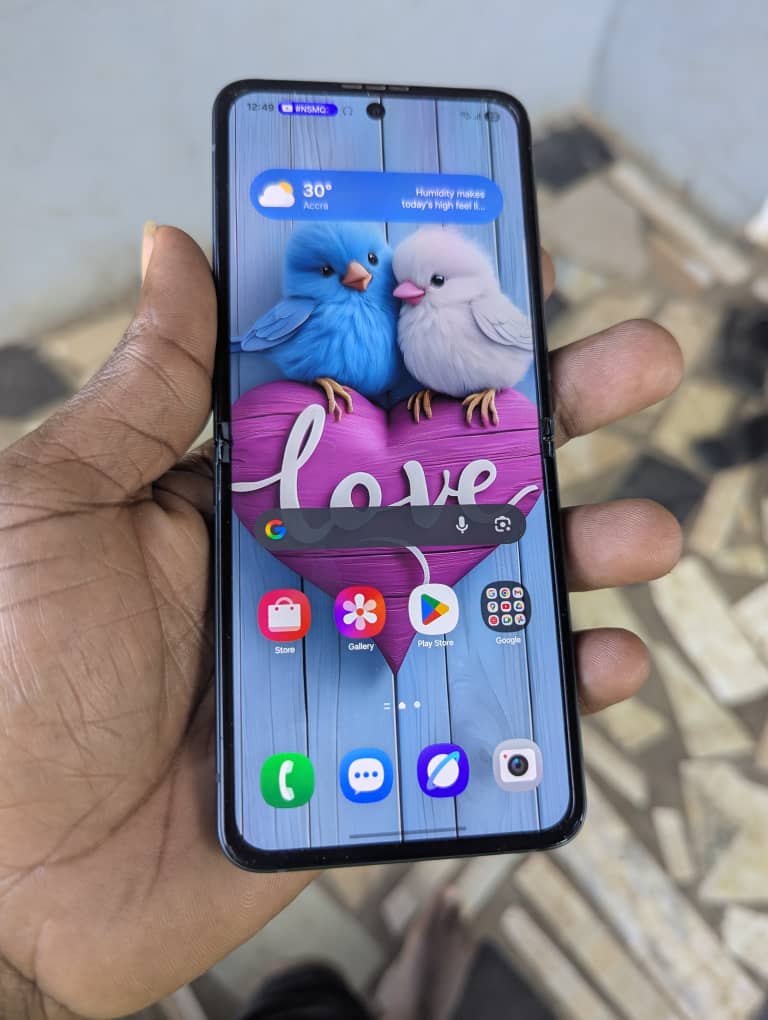 Samsung galaxy flip 3