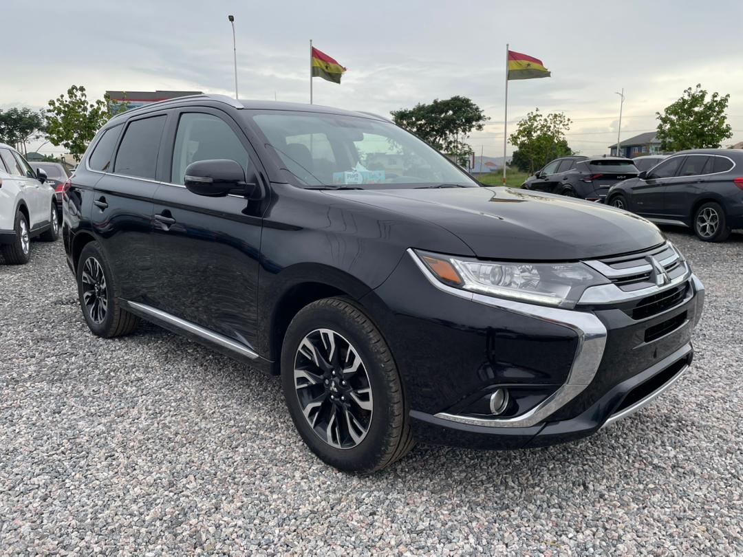 2018 Mitsubishi outlander PHEV S-AVC Hybrid