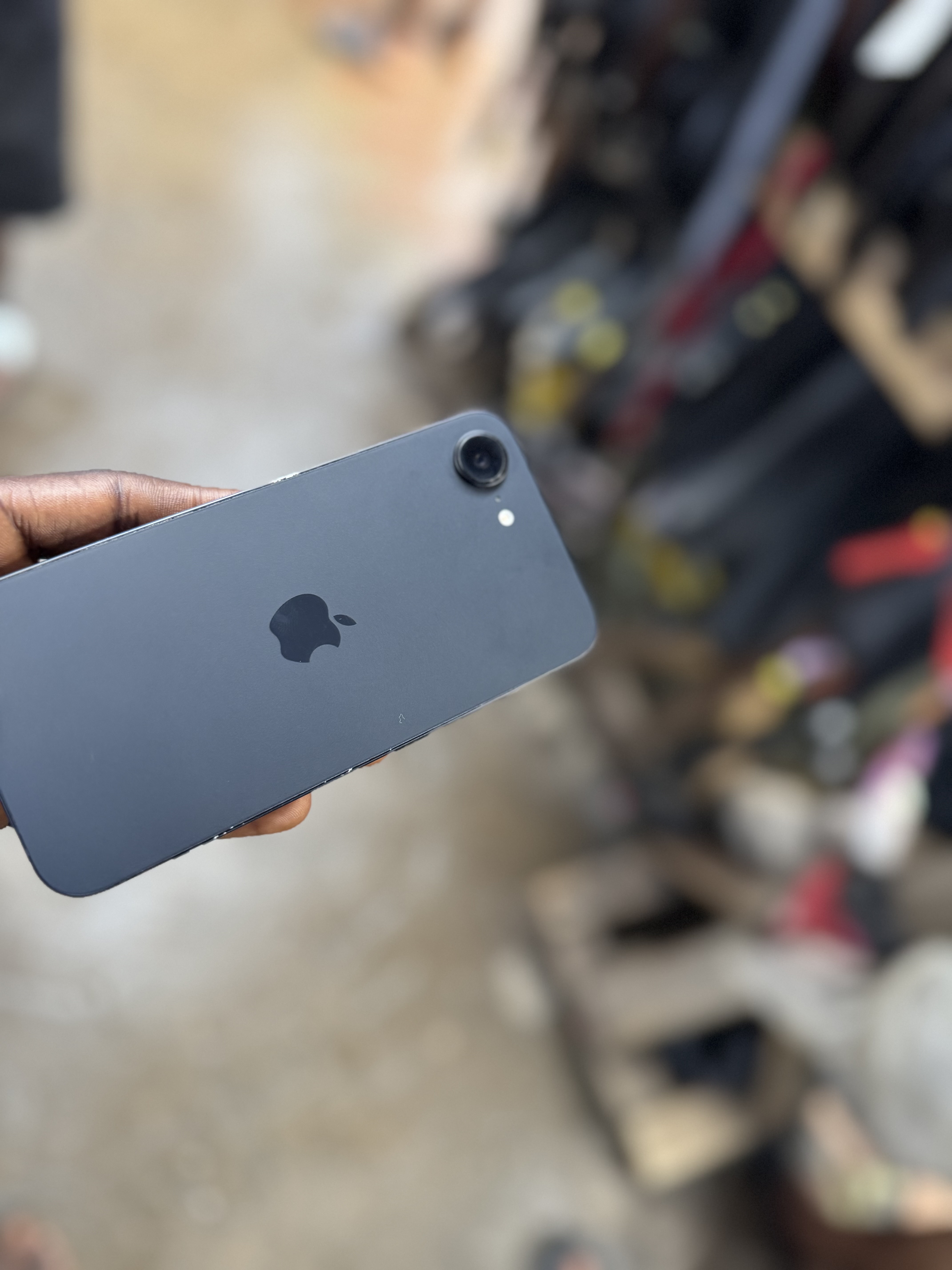 16e 128gb