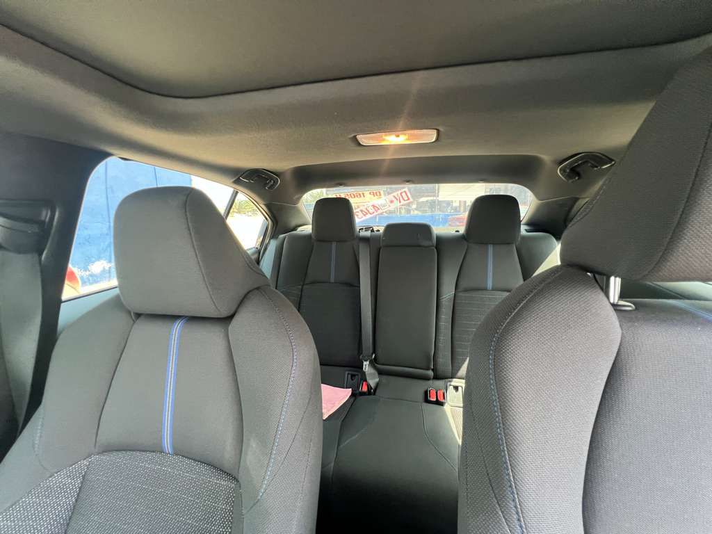 TOYOTA COROLLA SE2021 MODEL ACCIDENT FREE LOCAL: ACCRA GHC 290K (NEGOTIABLE)VERY NEAT