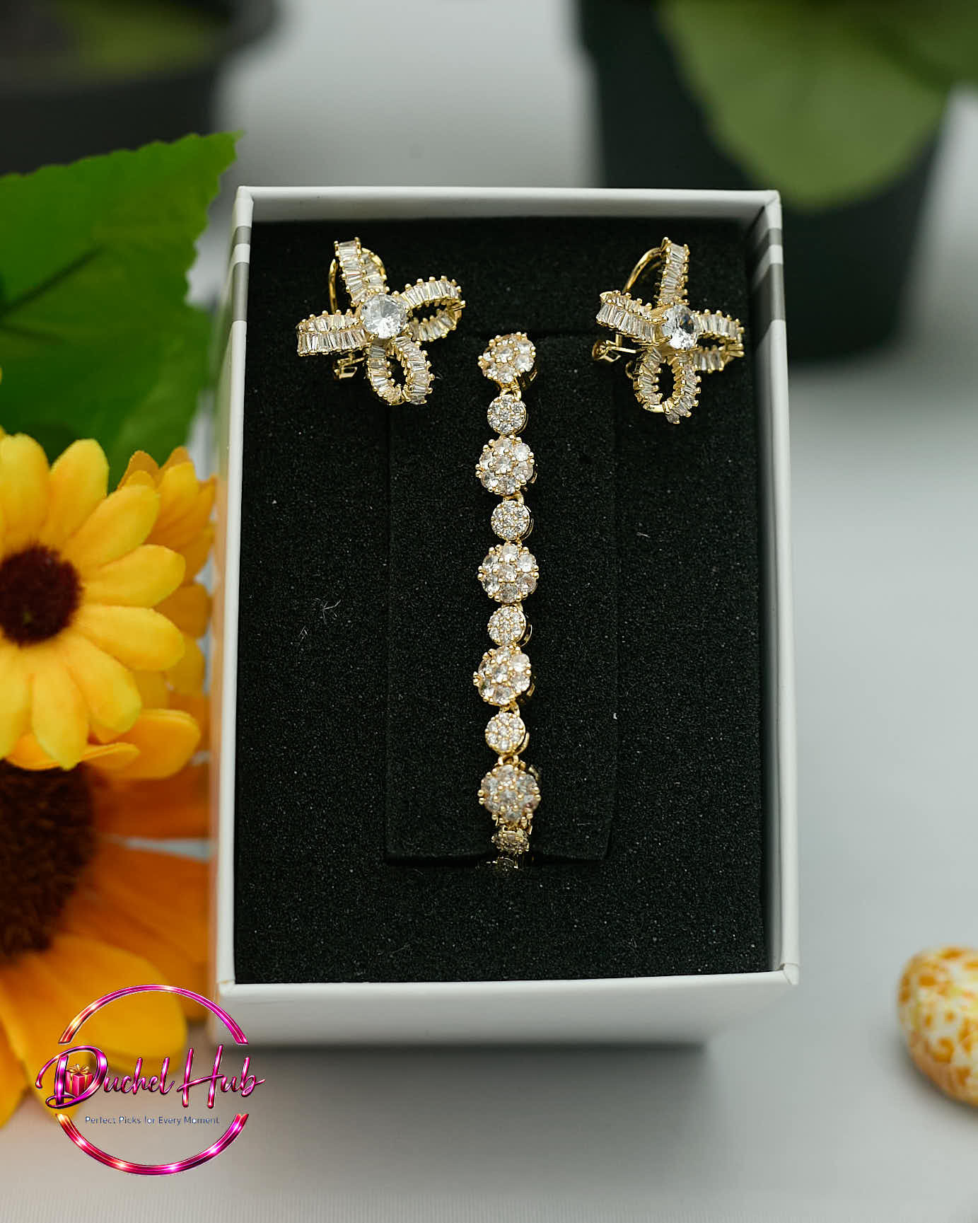 Elegant Gold-Tone Crystal Jewelry Set: Earrings &amp; Bracelet