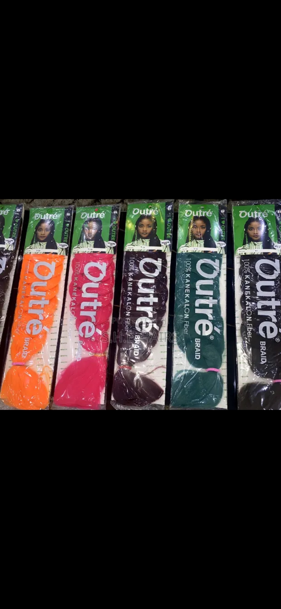 Amina outre all colours available