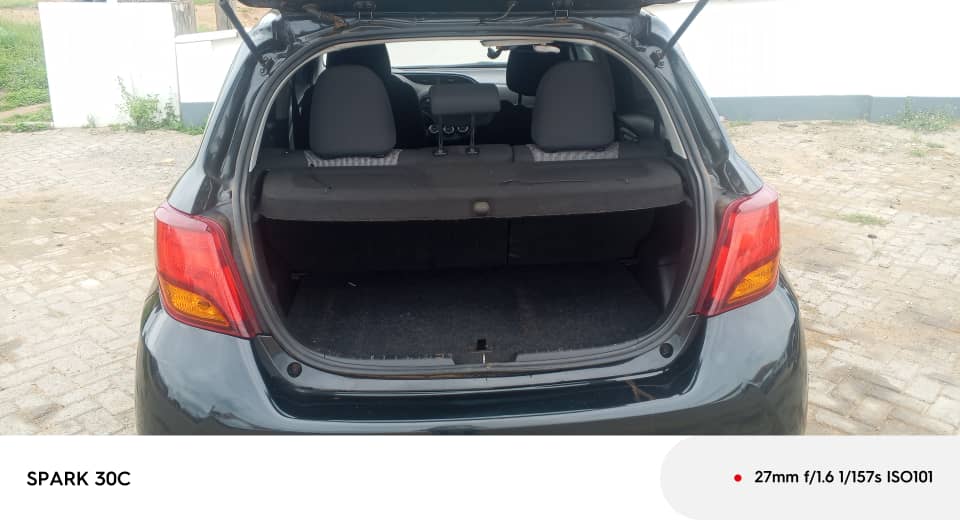 Toyota Yaris HATCHBACK