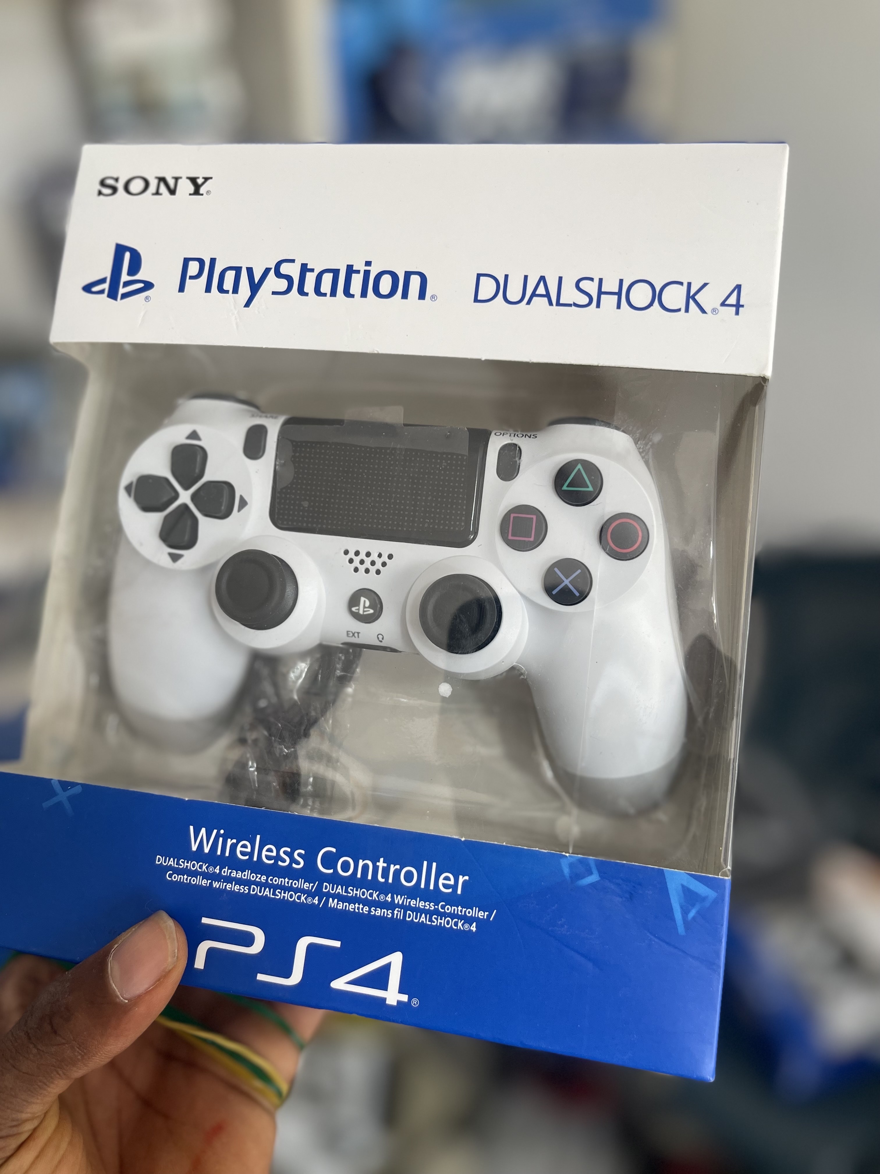 PS4 WIRELESS PAD