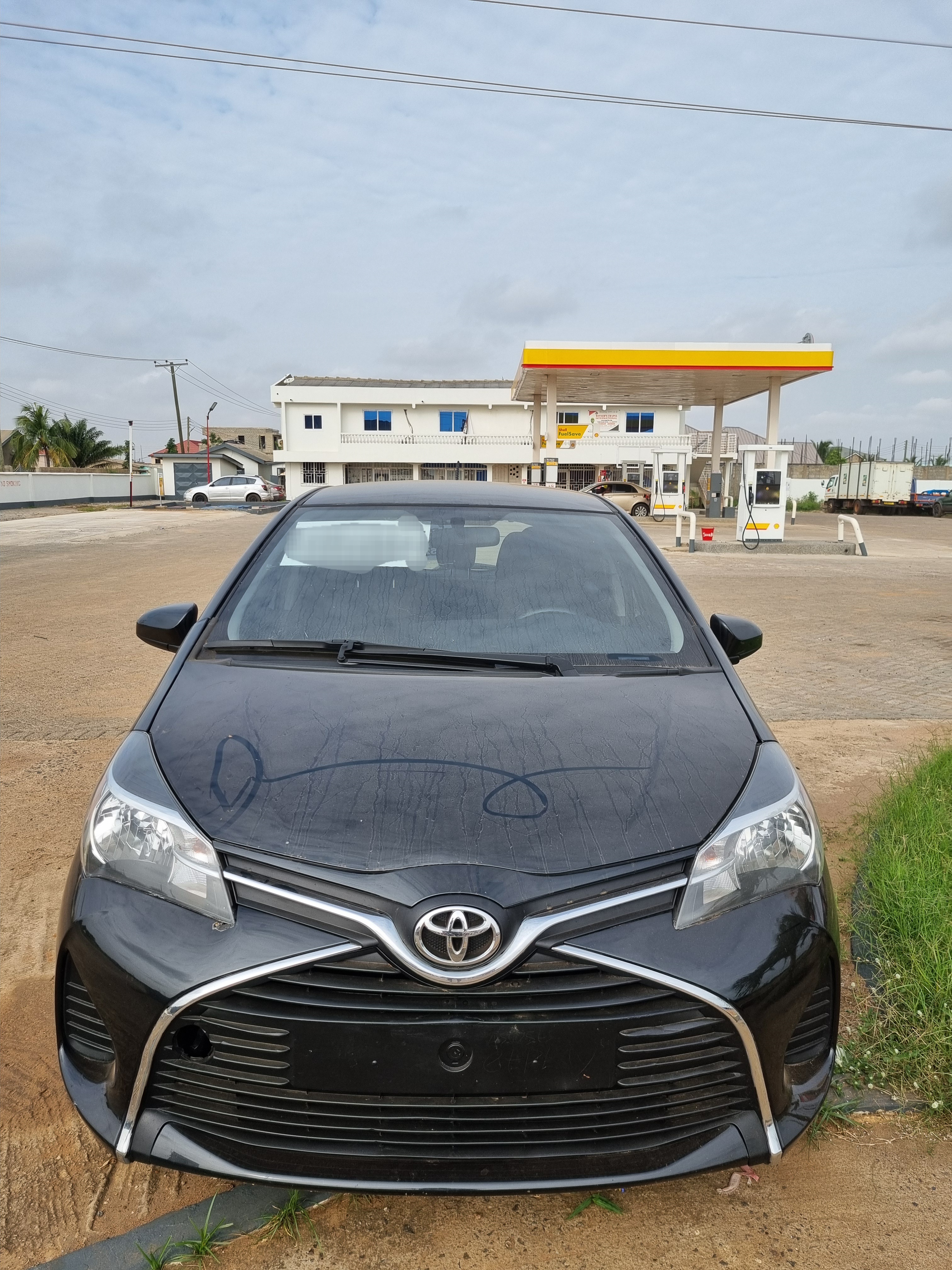 Toyota Yaris HATCHBACK