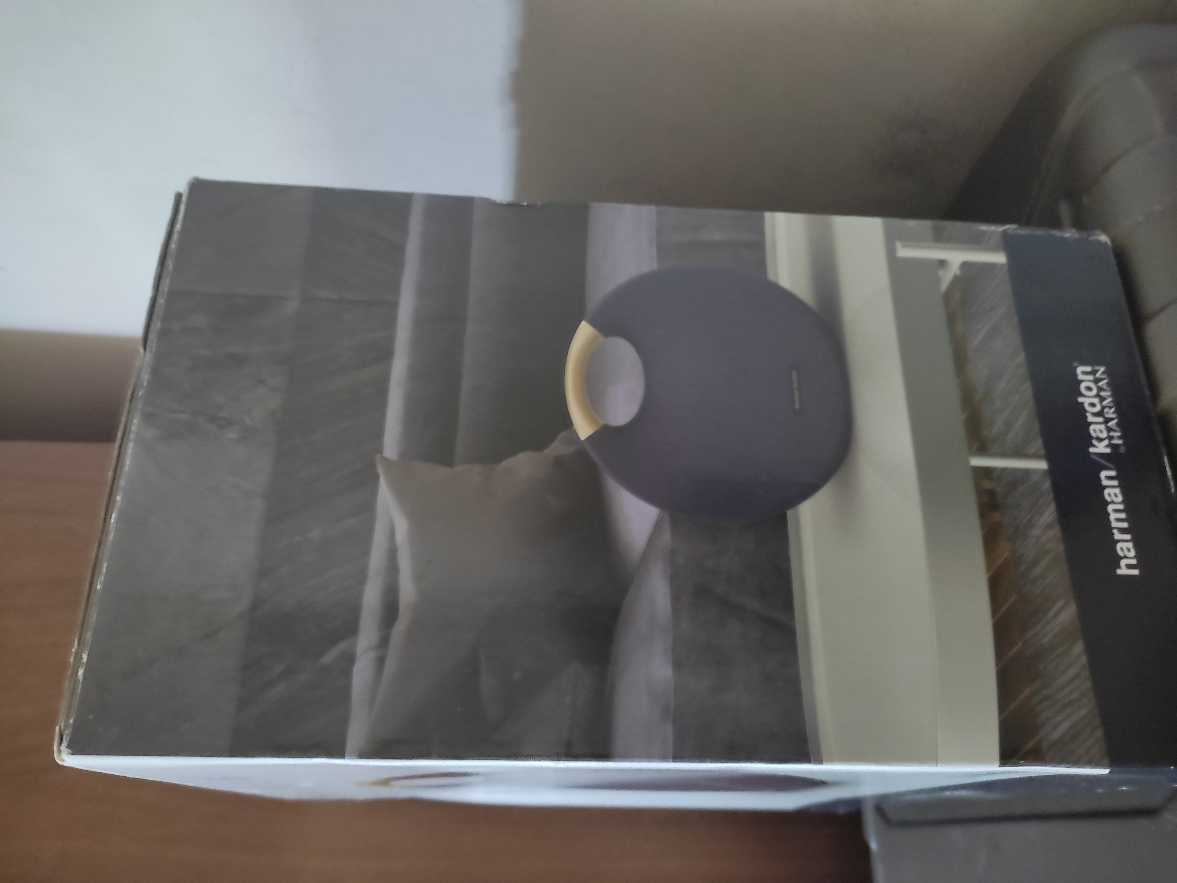 Harman Kardon Onyx Studio 6