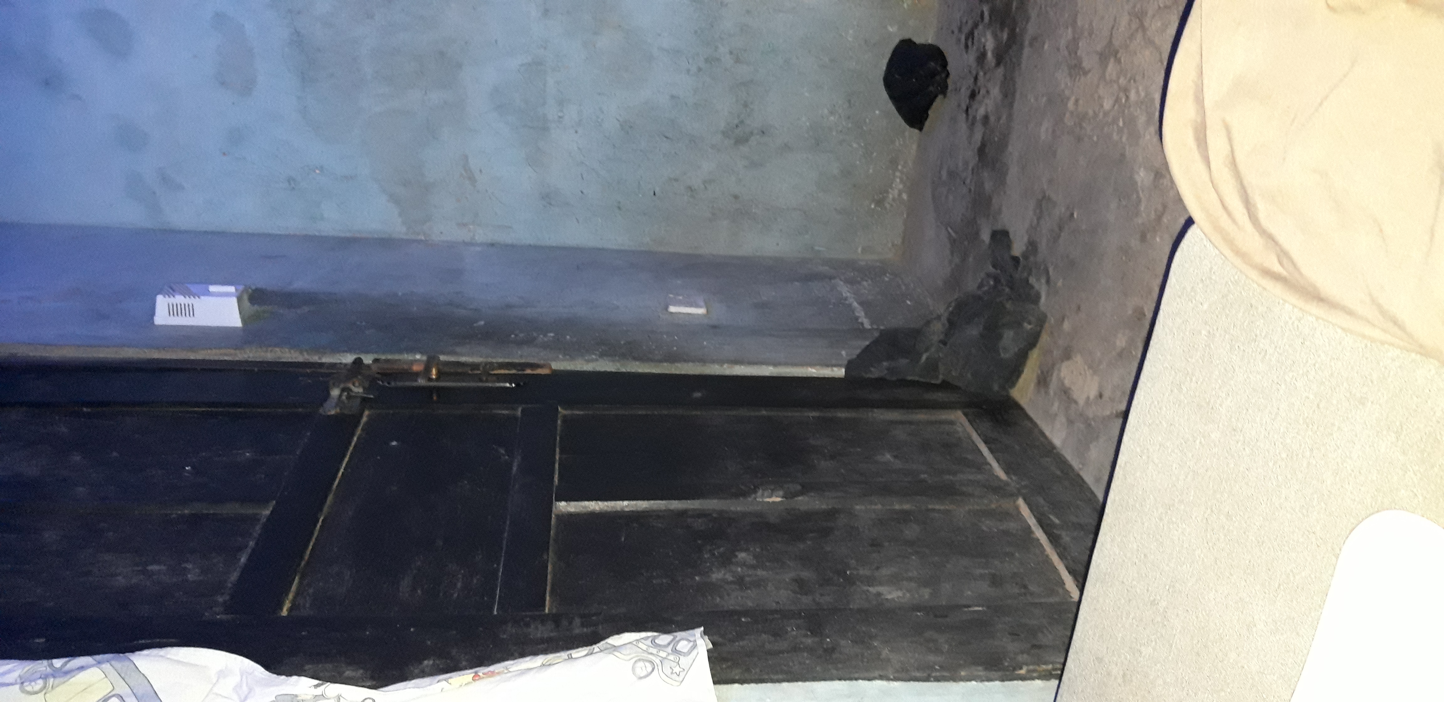 1 room+porch @Ofankor barrier