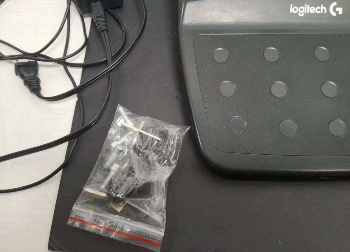 Logitech - G29 Driving Force Racing Wheel and Floor Pedals for PS5, PS4, PC,