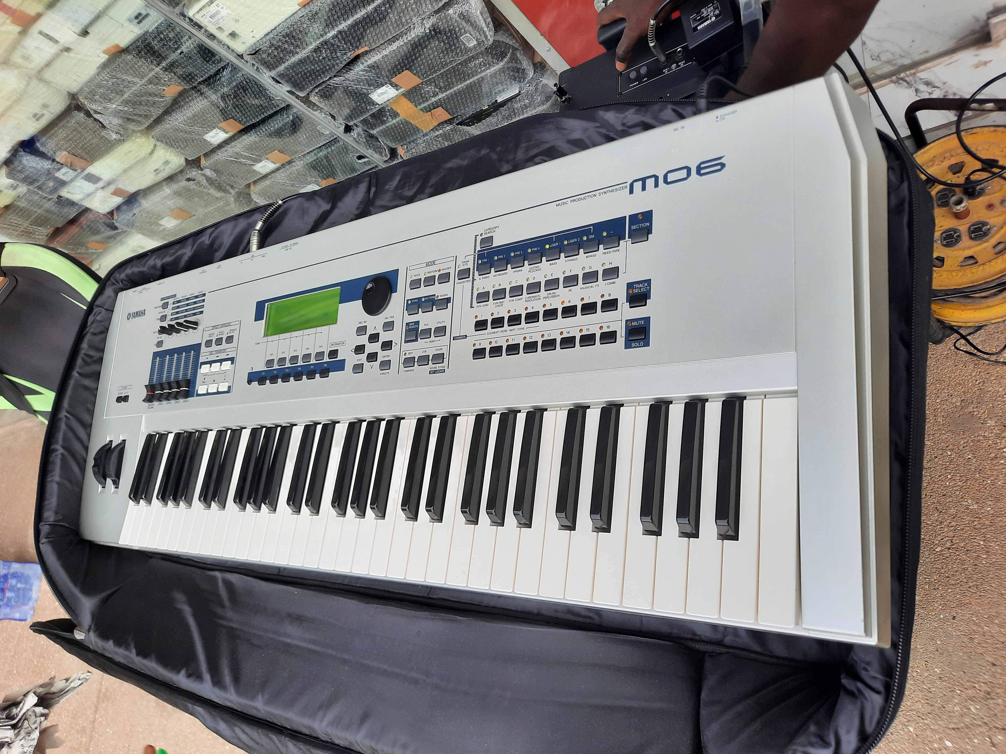 yamaha mo6