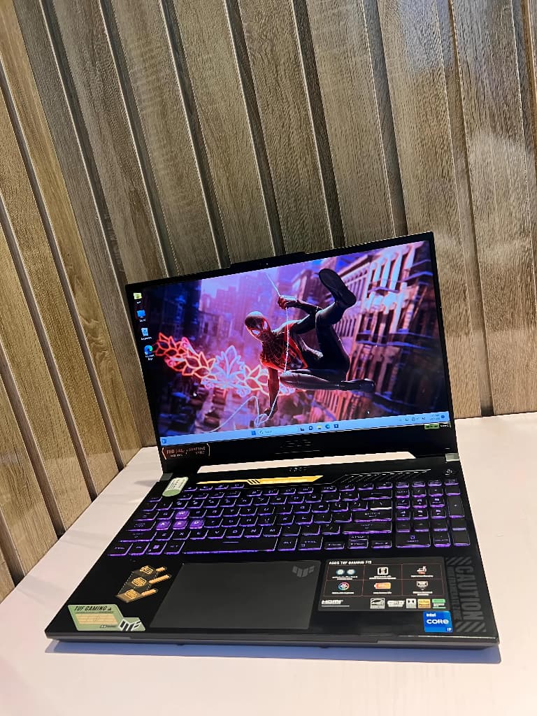 POWERFUL GAMING &amp; GRAPHICS LAPTOP