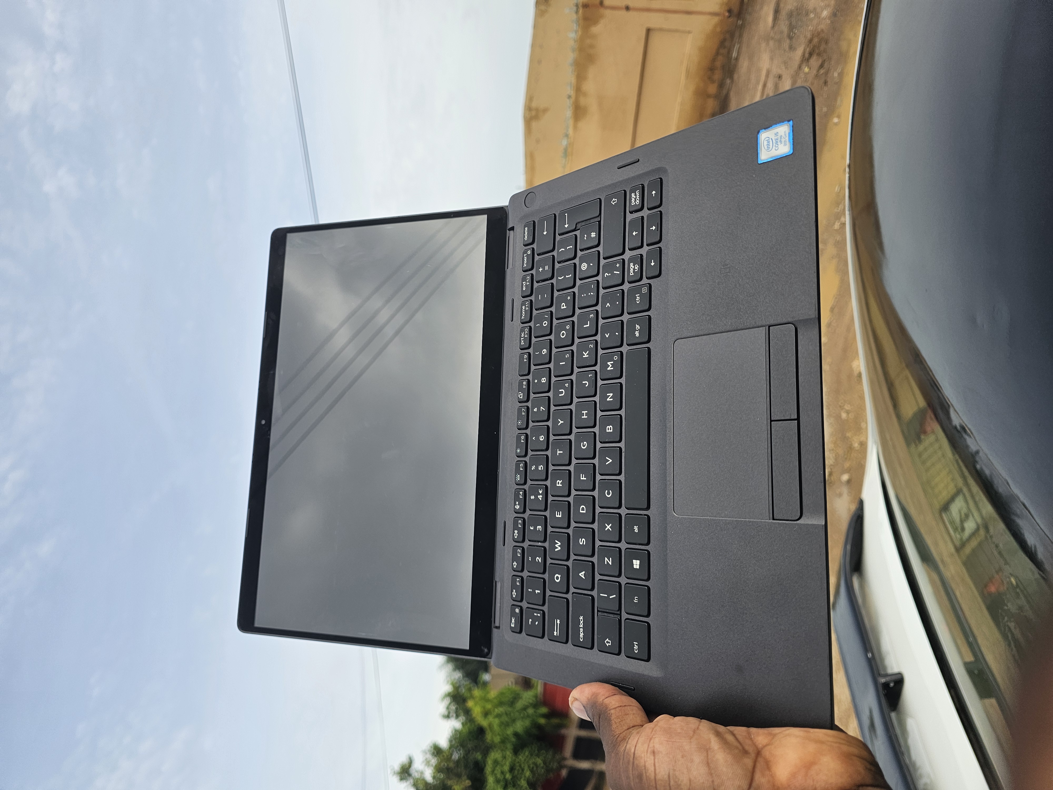 Dell latitude 5300 2 in 1 laptop. Intel core i5