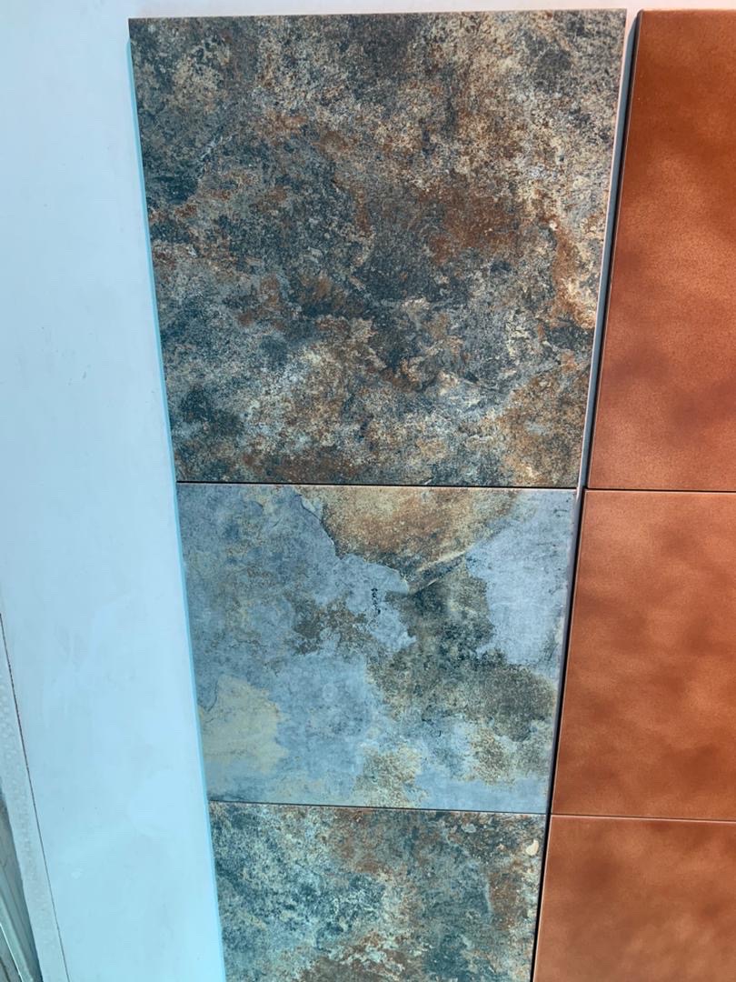 Spanish compound tiles. 33/33cm, 9 pcs in a box. Gh220 per box